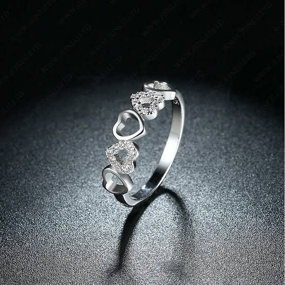 Elegant Twist Pearl Silver Ring